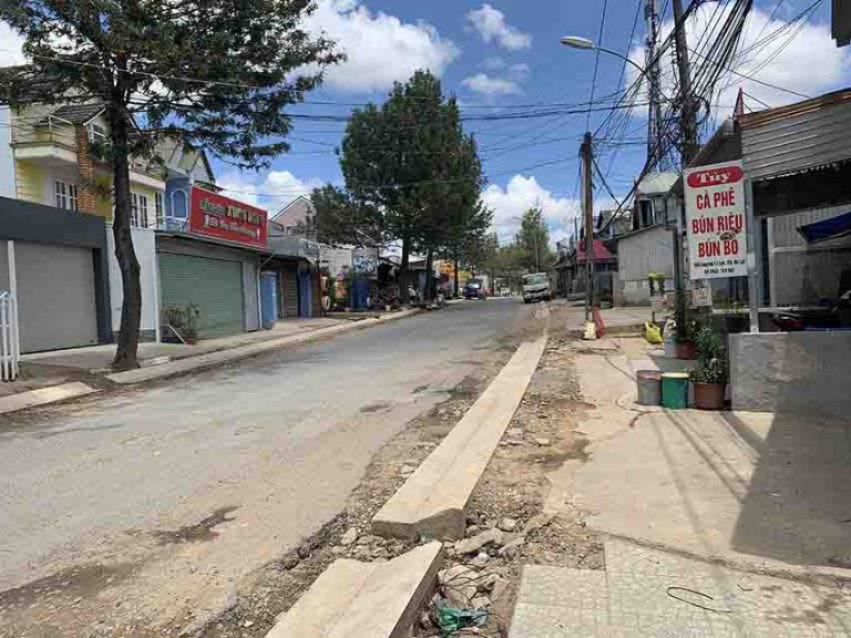 Bán nhà, Đường Nguyên Tử Lực, Phường 8, Tp Đà Lạt, Nhà mặt tiền hơi tóp hậu, 72 m2