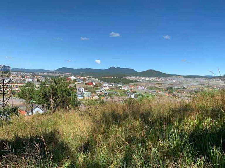 Bán đất, Đường Trịnh Hoài Đức, Phường 11, Tp Đà Lạt, Thế đất cao View đẹp, 202 m2