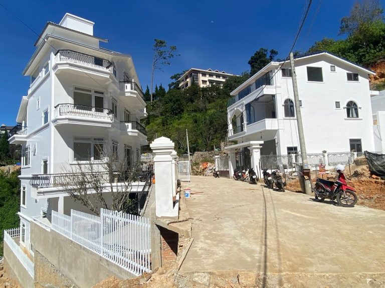 Bán Khách sạn, Đường Hoàng Hoa Thám, Phường 10, Tp Đà Lạt, Đường ô tô 5 m, 290 m2