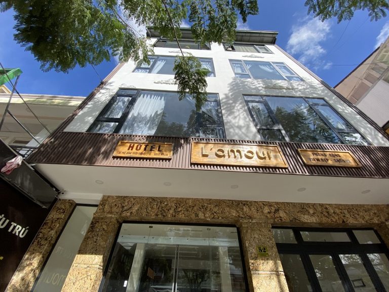 Bán Khách sạn, Đường Phù Đổng Thiên Vương, Phường 8, Tp Đà Lạt, mặt tiền đường chính Phù Đổng Thiên Vương, 139 m2