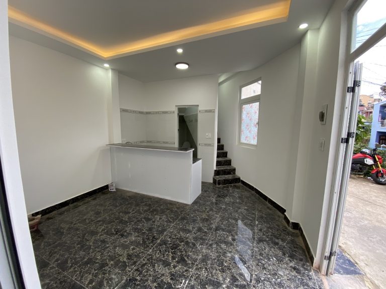 Bán nhà, Đường Mai Hắc Đế, Phường 6, Tp Đà Lạt, Đường hẻm bê tông ô tô vào tận nhà, 70 m2