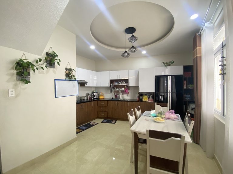 Bán nhà, Đường Nguyễn Trung Trực, Phường 4, Tp Đà Lạt, Đường ô tô 4 m, 126 m2