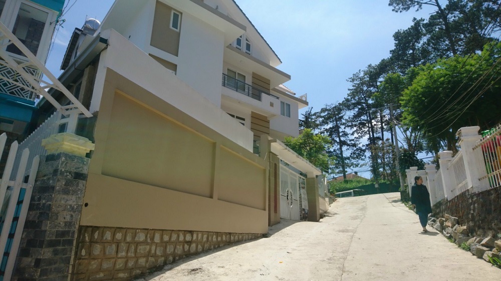 Nhà cho thuê, Đường Pasteur, Phường 4, Tp Đà Lạt, Mặt tiền đường chính Pasteur, 200 m2