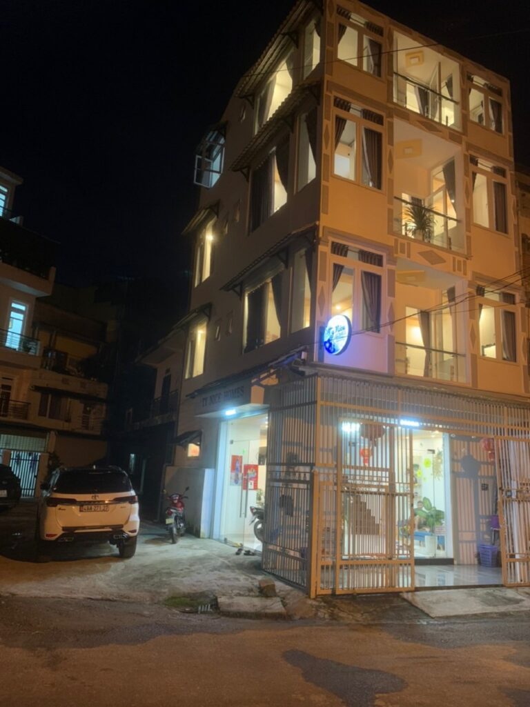 Bán Khách sạn, Đường Phù Đổng Thiên Vương, Phường 8, Tp Đà Lạt, Đường ô tô, 48 m2