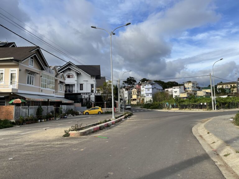 Bán đất, đường Phạm Hồng Thái, Phường 10, TP Đà Lạt, Đường nhựa ô tô 8m, 90m2