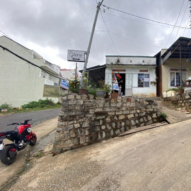 Bán đất tặng 3 căn nhà cấp 4, Đường Tô Vĩnh Diện, Phường 6, TP Đà Lạt, Đường ô tô 6m, 127m2