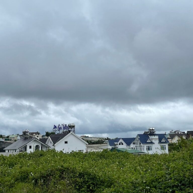 Bán 2 lô đất, đường Xô Viết Nghệ Tĩnh, Phường 7, thành phố Đà Lạt, 140m2/lô, Đường bê tông 4m