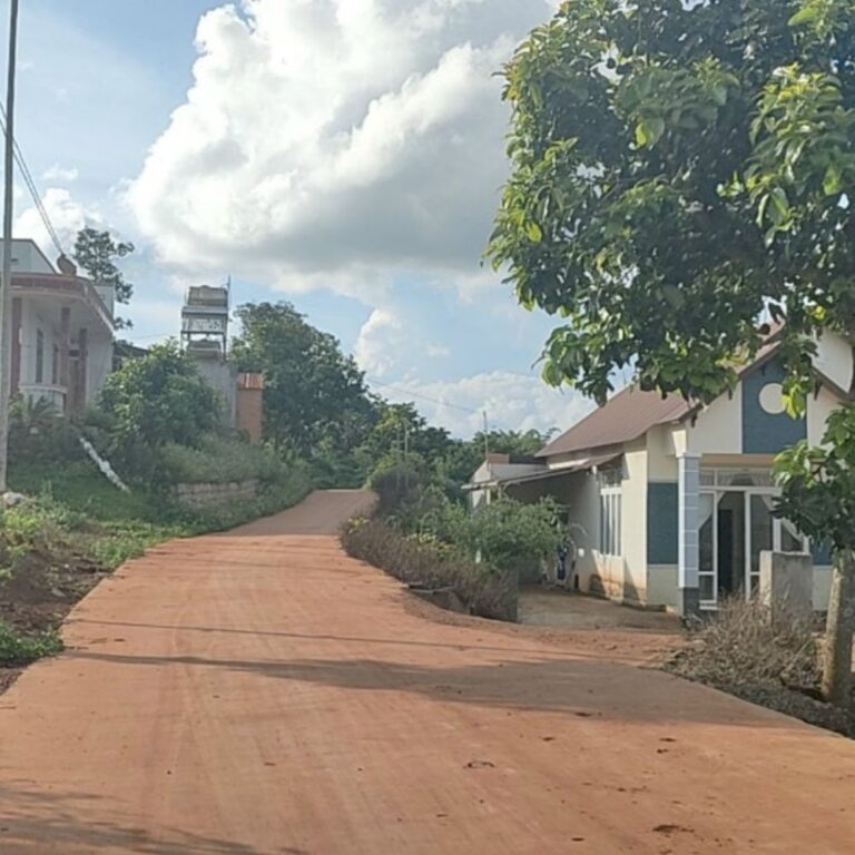 Bán đất, Bãi Công, thị trấn Nam Ban, huyện Lâm Hà, 595m2, 640m2 và 564m2, Đường bê tông ô tô tận nơi