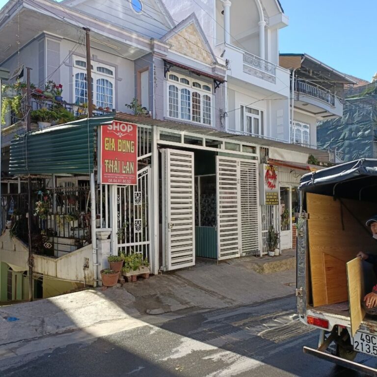 Bán nhà, đường An Dương Vương, Phường 2, thành phố Đà Lạt, 124.86m2, Đường lộ giới 14m