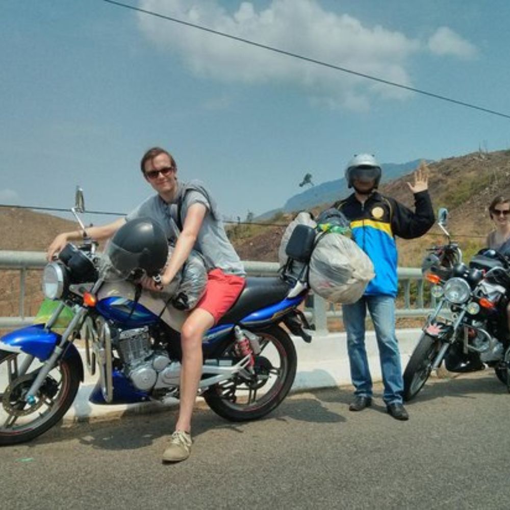 PHỐ TÂY ĐÀ LẠT TRƯƠNG CÔNG ĐỊNH