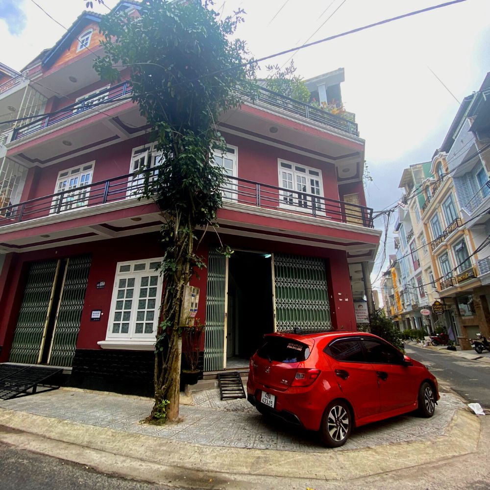 Cho thuê nhà, đường Mạc Đỉnh Chi, phường 4, thành phố Đà Lạt, 200m2/sàn, Thích hợp cho thuê văn phòng, Đường ô tô đến tận nơi