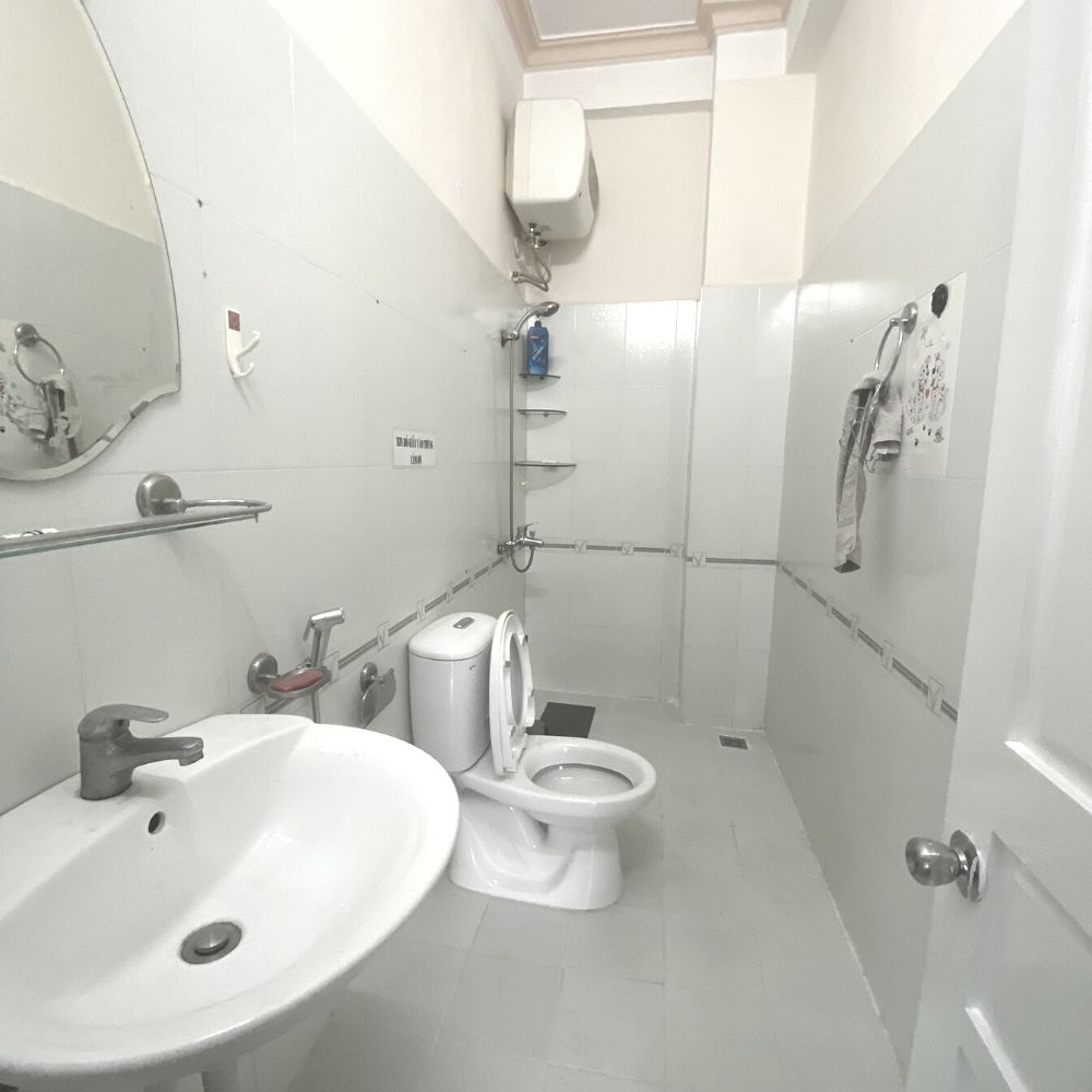 Cho thuê nhà, đường Mạc Đỉnh Chi, phường 4, thành phố Đà Lạt, 200m2/sàn, Thích hợp cho thuê văn phòng, Đường ô tô đến tận nơi