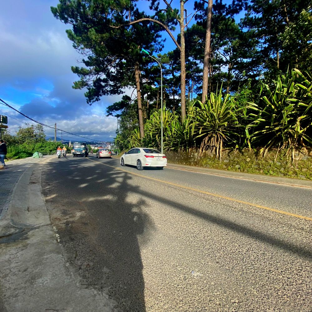 Cho thuê nhà, đường Triệu Việt Vương, Phường 4, thành phố Đà Lạt, 400m2, Thích hợp kinh doanh homestay, Đường ô tô đến tận nơi