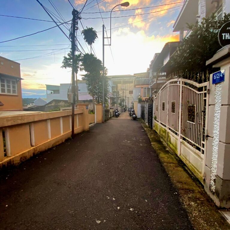 Bán nhà, đường Nguyễn Du, phường 9, thành phố Đà Lạt, tỉnh Lâm Đồng, 278.91m2, Thích hợp đầu tư kinh doanh, Đường hẻm ô tô 4m