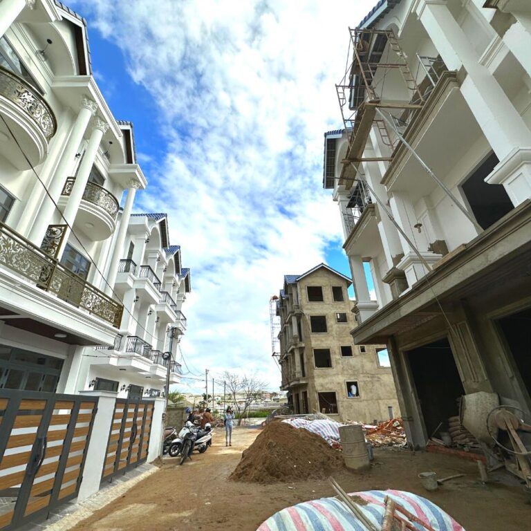 Bán 3 căn nhà, đường Nam Hồ, phường 11, thành phố Đà Lạt, 65m2/căn, Thích hợp định cư định cư, Đường ô tô vào tận nơi