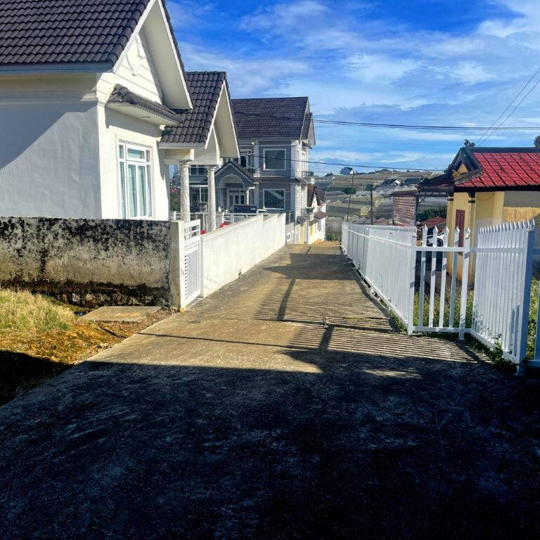 Bán đất, đường Ngô Tất Tố, phường 8, thành phố Đà Lạt, 520m2, Thích hợp đầu tư kinh doanh, Đường ô tô vào tận nơi