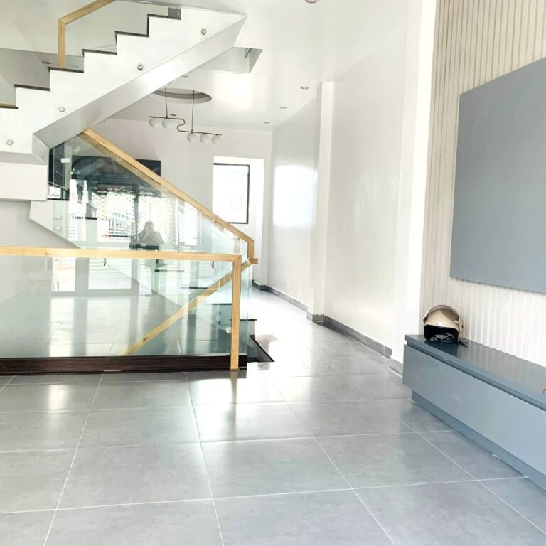 Bán nhà, đường Lữ Gia, phường 9, thành phố Đà Lạt, 105m2, Thích hợp định cư lâu dài, Đường hẻm ô tô 3,5m