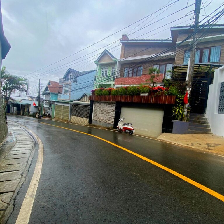 Bán nhà, đường Tô Vĩnh Diện, phường 7, thành phố Đà Lạt, 212.22m2, Thích hợp đầu tư định cư, Đường ô tô lộ giới 8,5m