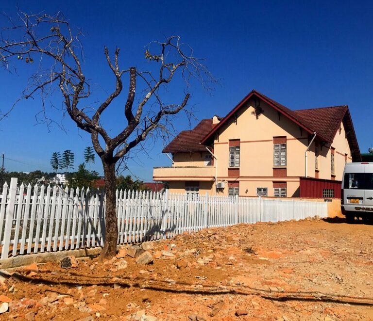 Bán biệt thự, đường Mai Xuân Thưởng, phường 8, thành phố Đà Lạt, 501m2, gần vườn hoa thành phố, Đường ô tô đến tận nơi