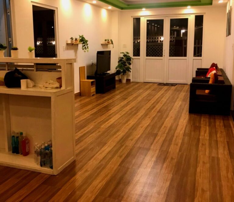 Bán nhà, đường Trịnh Hoài Đức, phường 11, thành phố Đà Lạt, 270m2, gần KDL hồ Than Thở, hai mặt tiền Tây và Nam, Đường ô tô lộ giới 10m