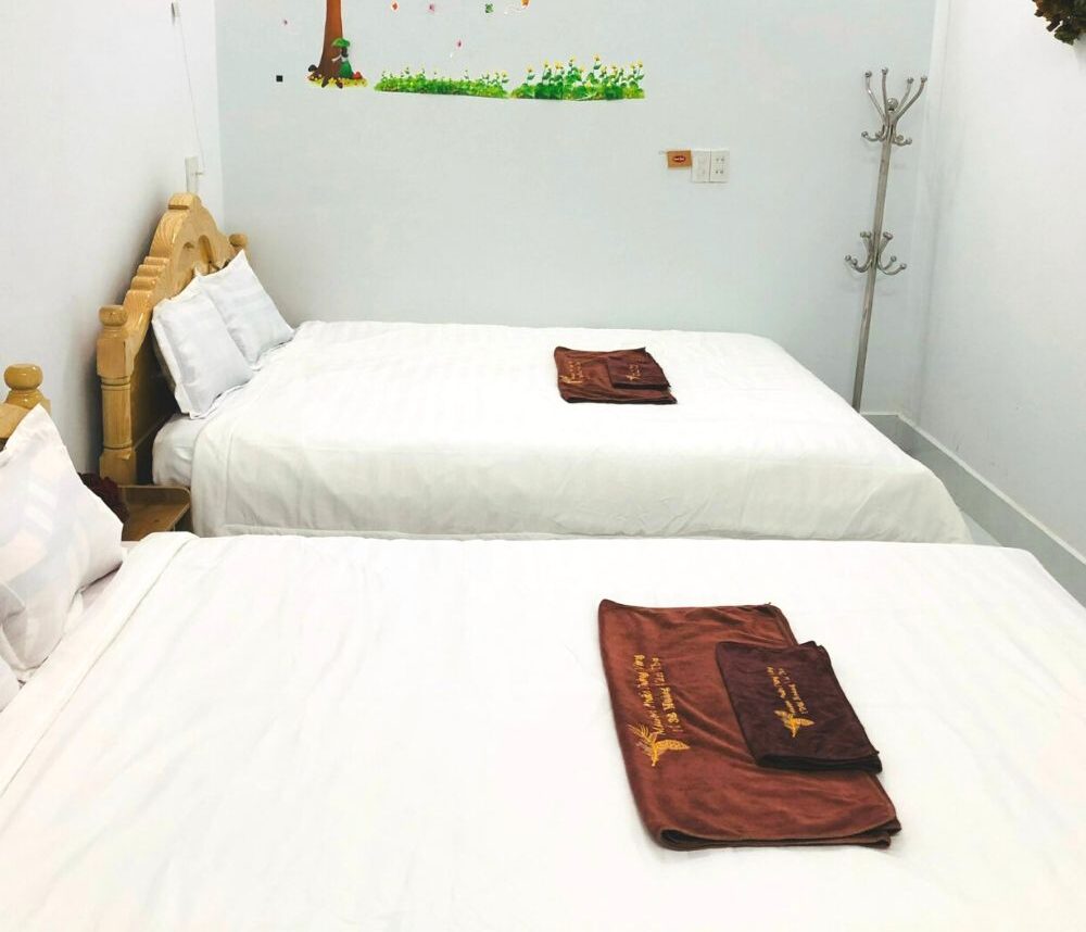 Bán biệt thự, đường Hoàng Văn Thụ, phường 5, thành phố Đà Lạt, 200m2, cách hồ Xuân Hương 3km, Đường ô tô 4m đến tận nơi