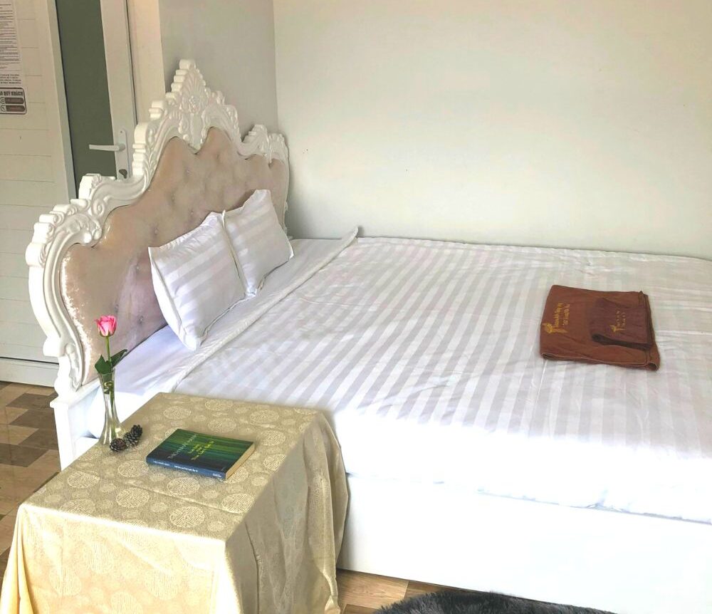 Bán biệt thự, đường Hoàng Văn Thụ, phường 5, thành phố Đà Lạt, 200m2, cách hồ Xuân Hương 3km, Đường ô tô 4m đến tận nơi