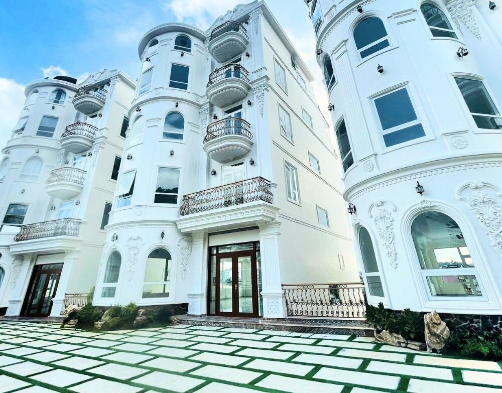 Bán khách sạn đường Nguyễn Hữu Cảnh, Phường 8, Thành phố Đà Lạt, 970m2