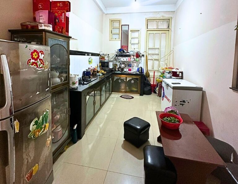 Bán nhà, đường Hồ Tùng Mậu, Phường 3, Thành phố Đà Lạt, 91m2, Cách hồ Xuân Hương 300m, Đường xe máy cách đường ô tô 15m