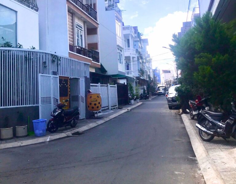 Bán nhà, KQH Phan Đình Phùng, Phường 2, Thành phố Đà Lạt, 81m2, Đường ô tô 6m đến tận nơi