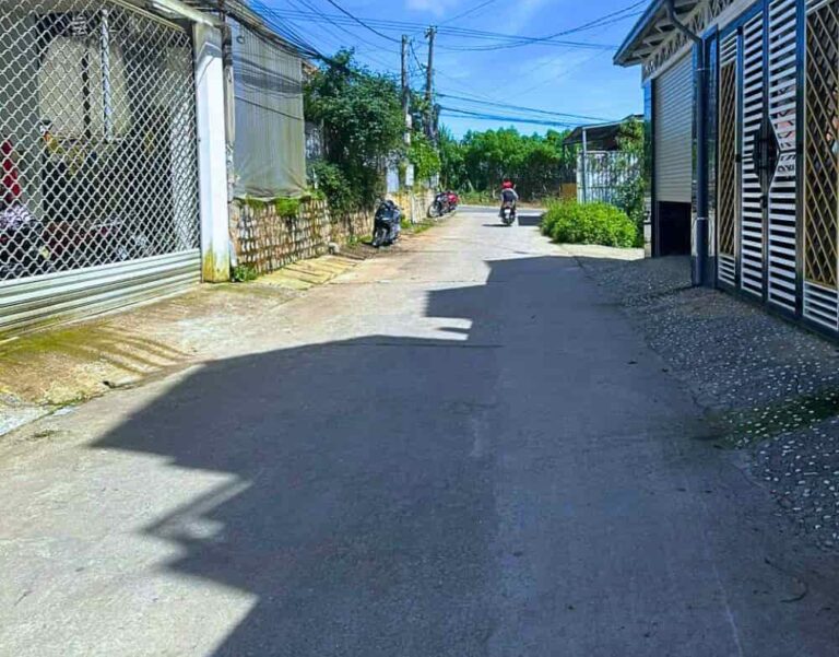 Bán nhà, đường Nguyễn Đình Quân, Phường 5, Thành phố Đà Lạt, 90m2, Đường ô tô đến tận nơi