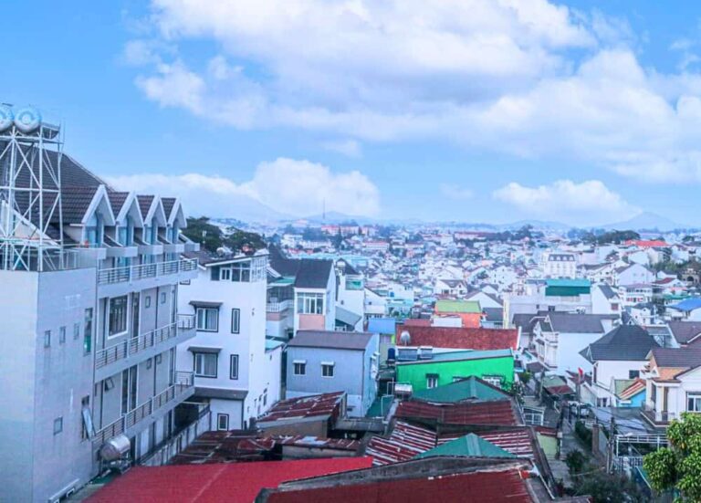 Bán nhà, Đường Ngô Thì Nhậm, Phường 4, Thành phố Đà Lạt, 137m2, Cách trung tâm thành phố Đà Lạt 10 phút đi xe, Đường ô tô đến tận nơi