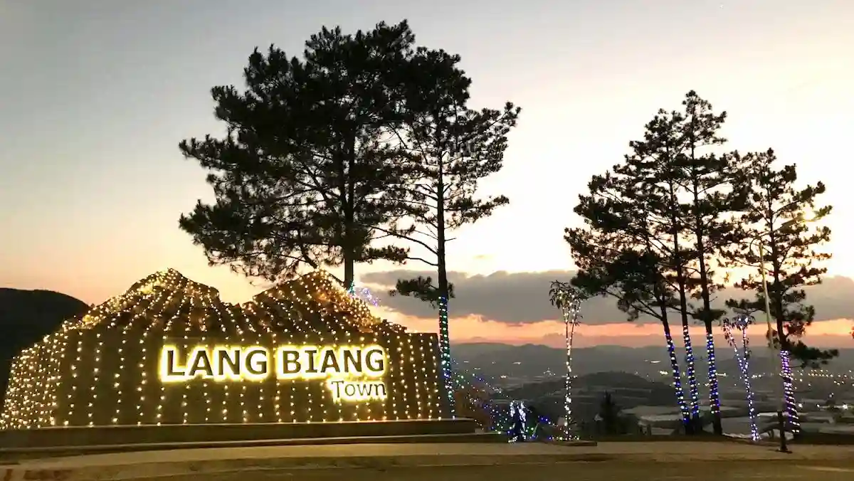 Bán đất tại khu Langbiang Town Vạn Xuân 267m2