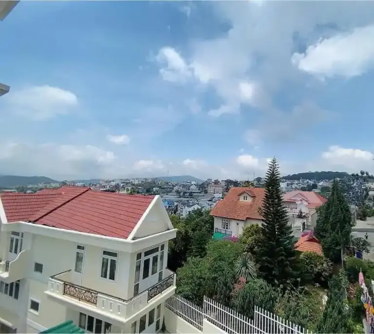 Cho thuê nhà khu nghỉ dưỡng Golden Hill Đà Lạt – Phường 4 – Đà Lạt (85m2, Hợp đồng cho thuê, 12 triệu/ tháng)
