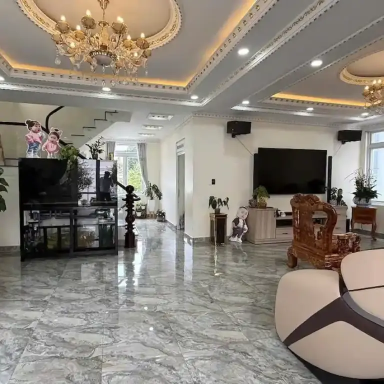 Bán nhà đường Hùng Vương – Phường 10 – Đà Lạt (200m2, sổ riêng xây dựng, đường ô tô)