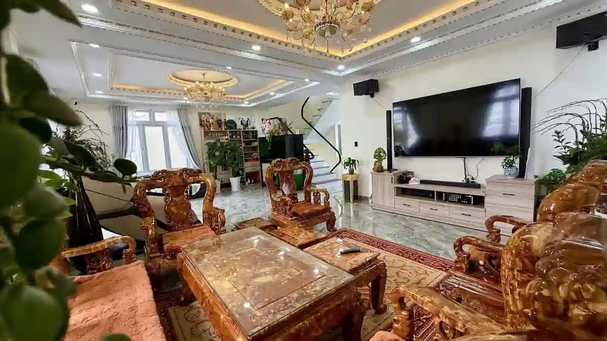 Bán nhà đường Hùng Vương Đà Lạt 200m2