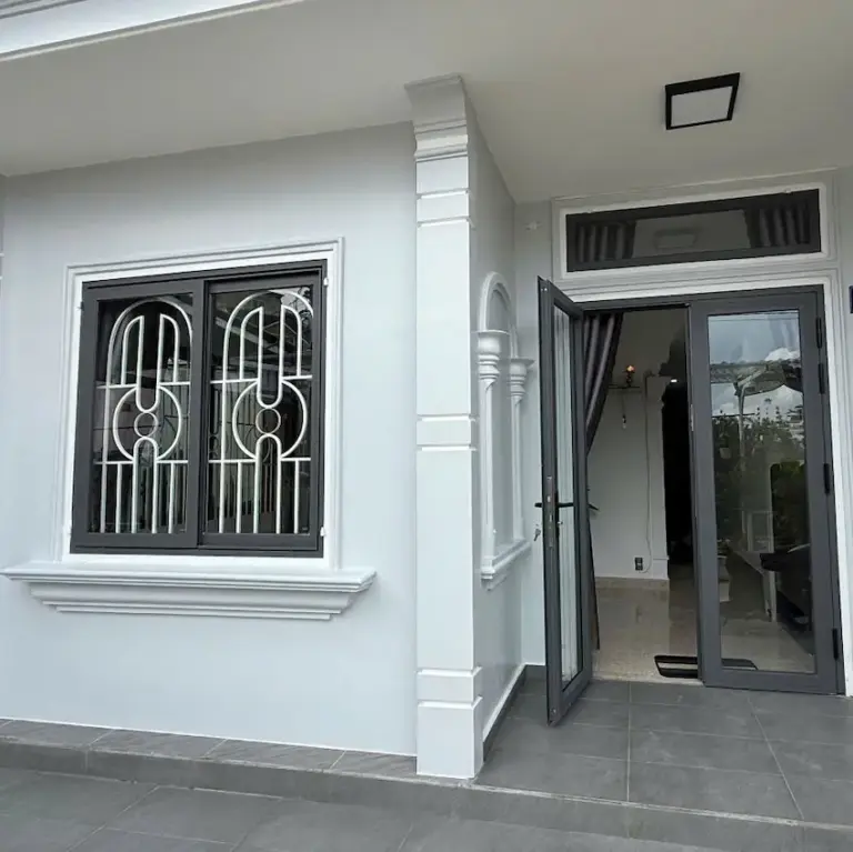 Bán nhà trung tâm Đà Lạt đường Trần Phú  – Phương Xuân Hương – Đà Lạt (100m2, sổ riêng xây dựng, xe hơi đậu trước nhà)